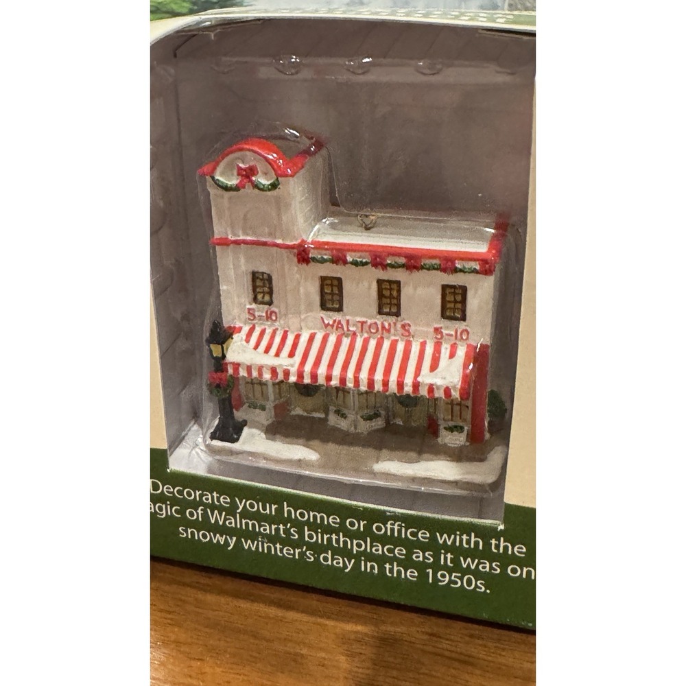 Walton's 5-10 Christmas Village Holiday Time Special Edition VTG 2011